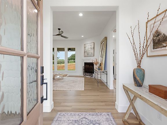 5th image of 124 Norene Ln