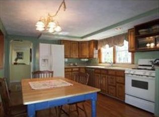 51 Garfield Ave, Norwood, MA 02062