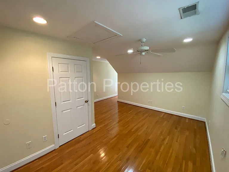 323 Pickens St — Photo 5