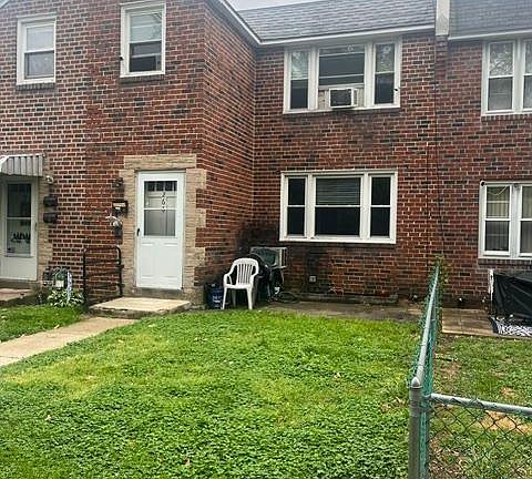 2nd image of 266 Bridge St