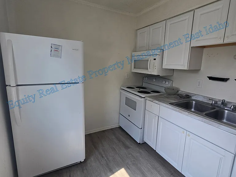 229 S Garfield Ave #3 — Photo 22