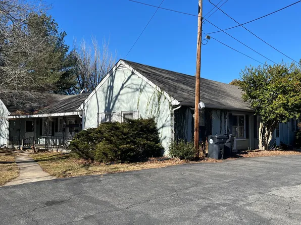 704 Blue Ridge Ave APT 5, Bedford, VA 24523