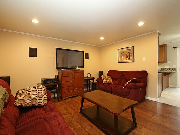 5th image of 15671 126th Ave NE