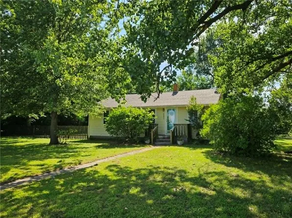 10390 NE 30th St, Weir, KS 66781