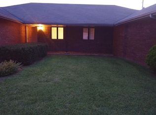 4049 S Franklin Ave, Springfield, MO 65807