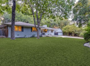 737 N Hampton Rd, Dallas, TX 75208