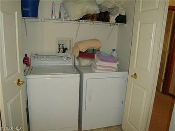 2nd image of 742 Song Bird St