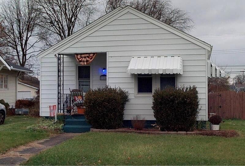 2nd image of 2154 Beatrice St