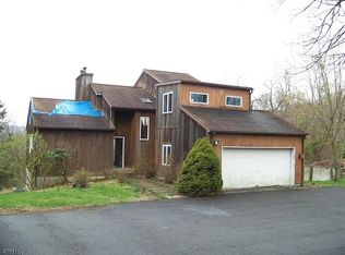 130 Mountain Rd, Alpha, NJ 08865