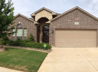 7608 Black Willow Ln, Arlington, TX 76002