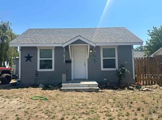 611 7th St, Clarkston, WA 99403