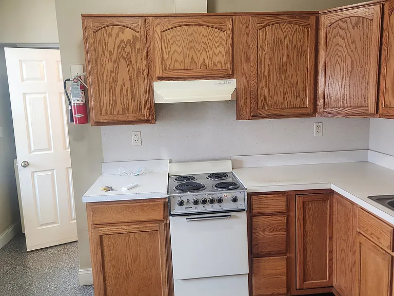 244 N 3rd St #3 — Photo 13