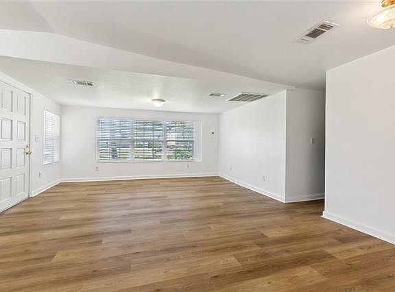 2nd image of 57356 Maple Ave