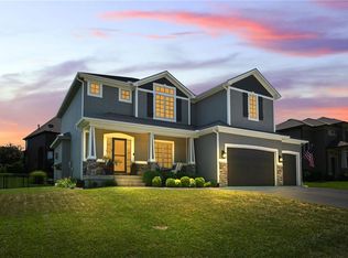 1709 SW Kendall Dr, Lees Summit, MO 64082