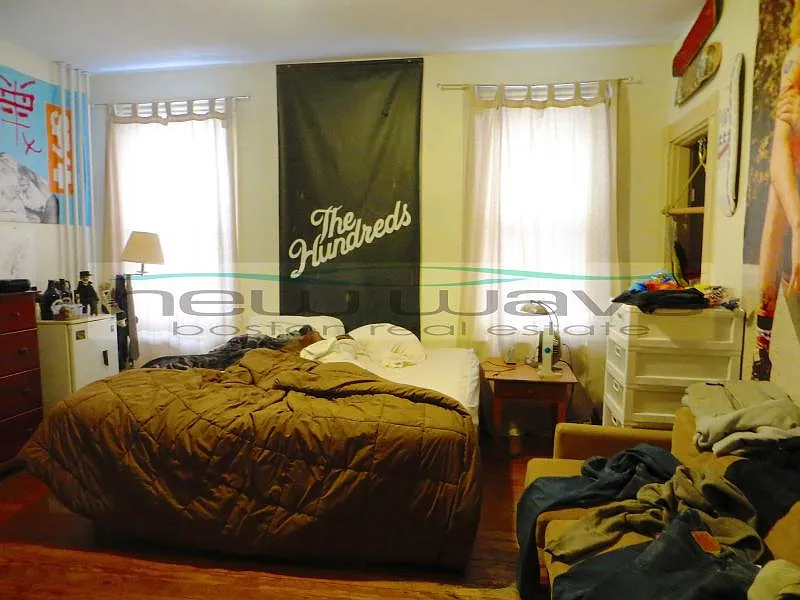 4 bed, 1300 sqft, $6,000 — Photo 2