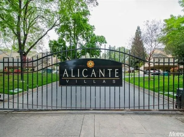 504 Woodside Oaks, Sacramento, CA 95825