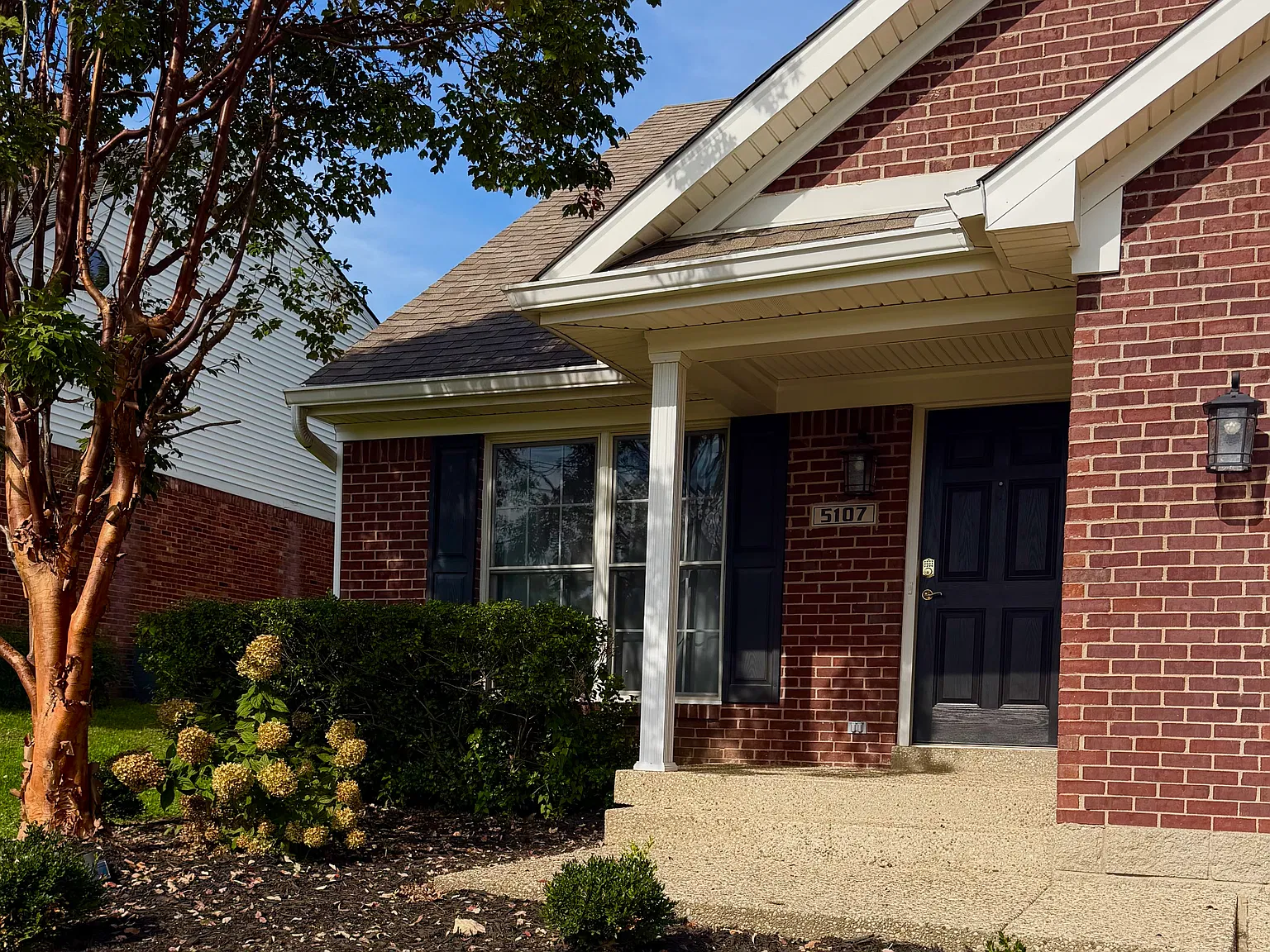 3 bed, 1742 sqft, $2,250 — Photo 3