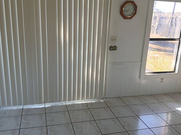 5th image of 1720 NW 38th Ave Unit 72