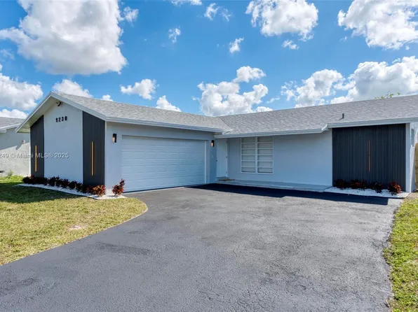 9230 NW 31st Pl, Sunrise, FL 33351