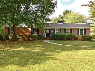 3840 Tangle Ln, Winston Salem, NC 27106