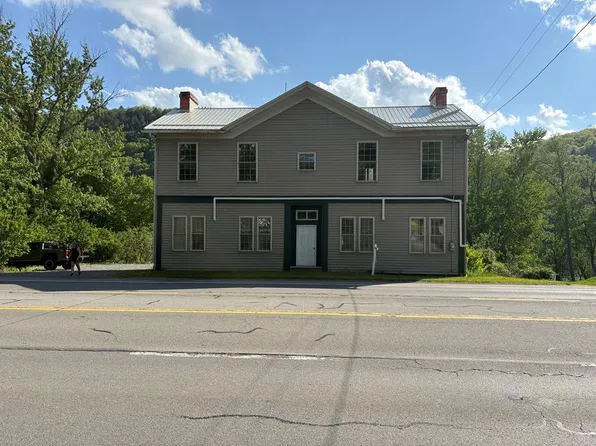 1828 Allegheny Blvd, Sugarcreek, PA 16343