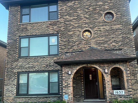 2nd image of 1637 Downs Dr APT 3
