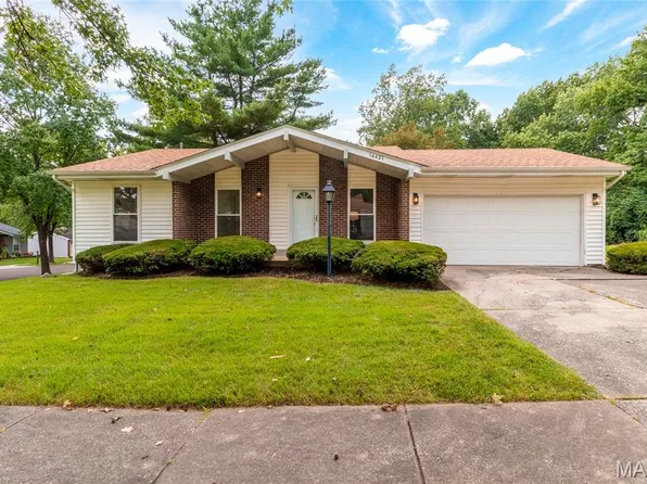 14421 Fox Dower Ct, Florissant, MO 63034