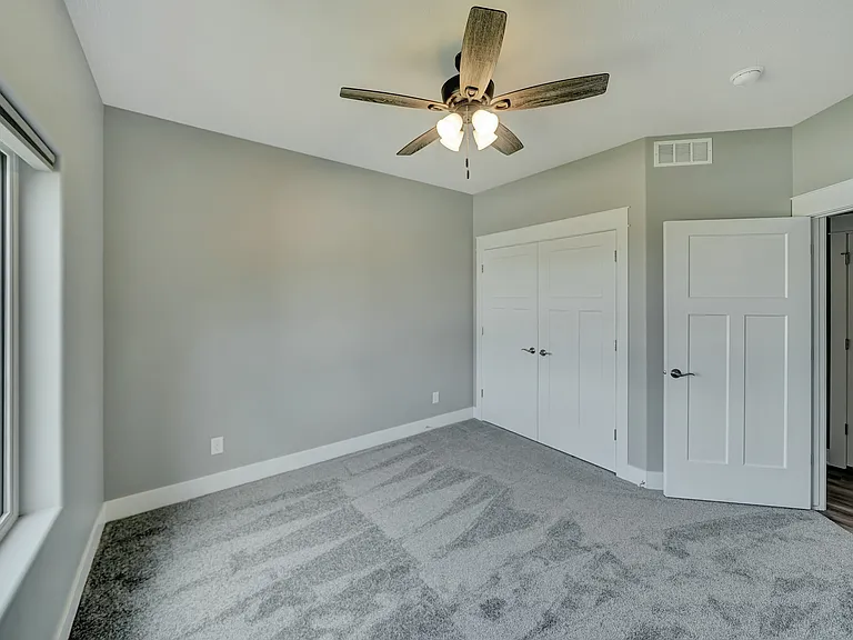 8710 S 51st St — Photo 12