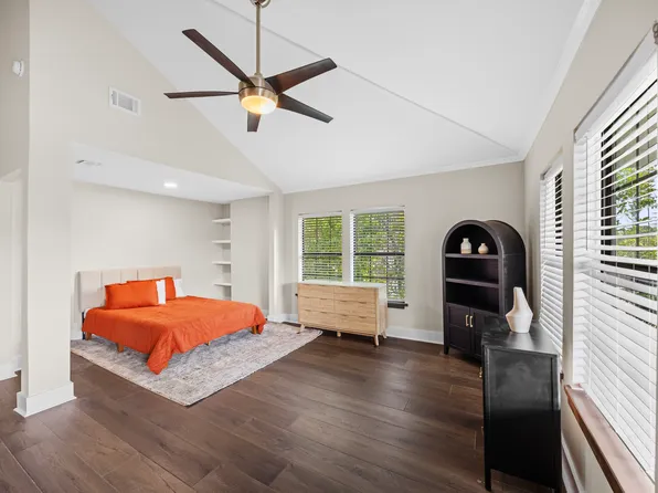 1306 E Gonzalez St, Pensacola, FL