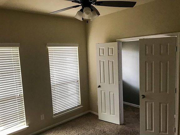 5th image of 205 Hoya Ln