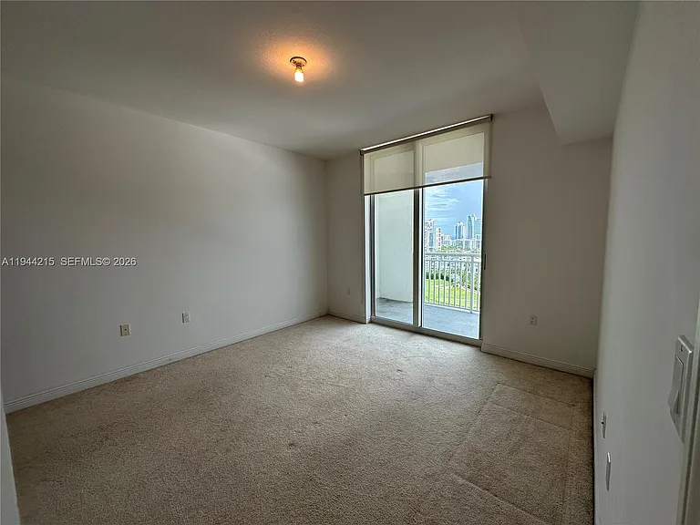 1755 Hallandale Beach Blvd #1605E — Photo 27