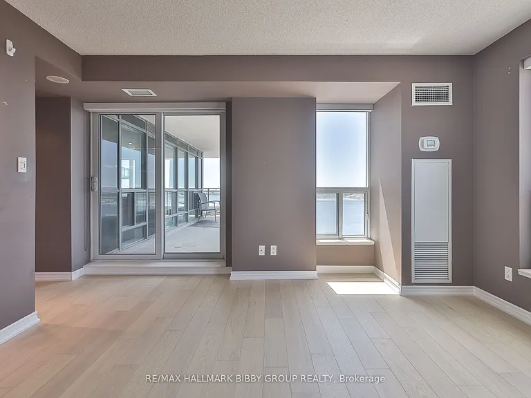 410 Queens Quay W #1103 — Photo 16