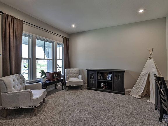 5th image of 1271 Eagle Blvd