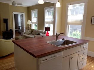 36 Vesper St APT 1, Portland, ME 04101