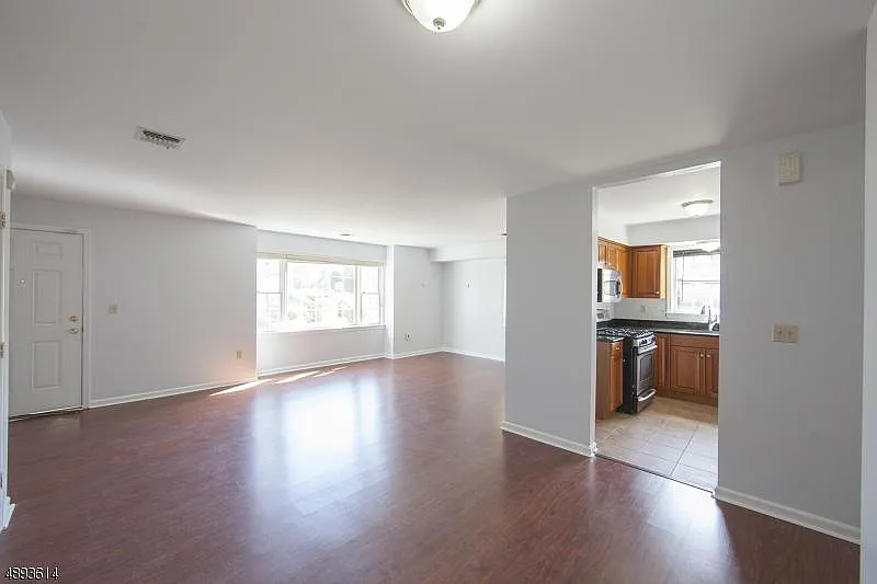 2 bed, 1200 sqft, $2,950 — Photo 4