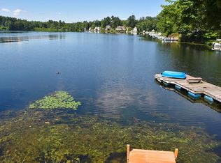 54 Pequot Point Rd, Westfield, MA 01085