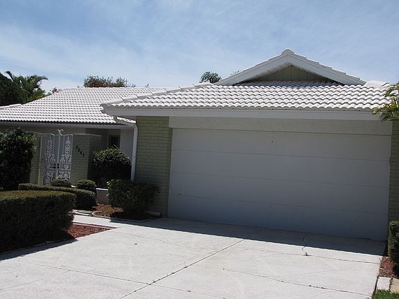 2nd image of 6547 Waterford Cir