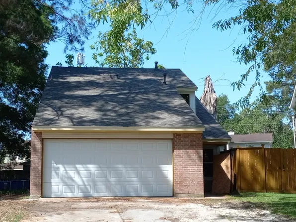 19511 Pine Echo Dr, Humble, TX 77346