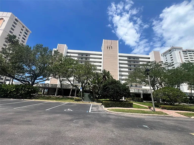1250 Gulf Blvd #405 — Photo 14