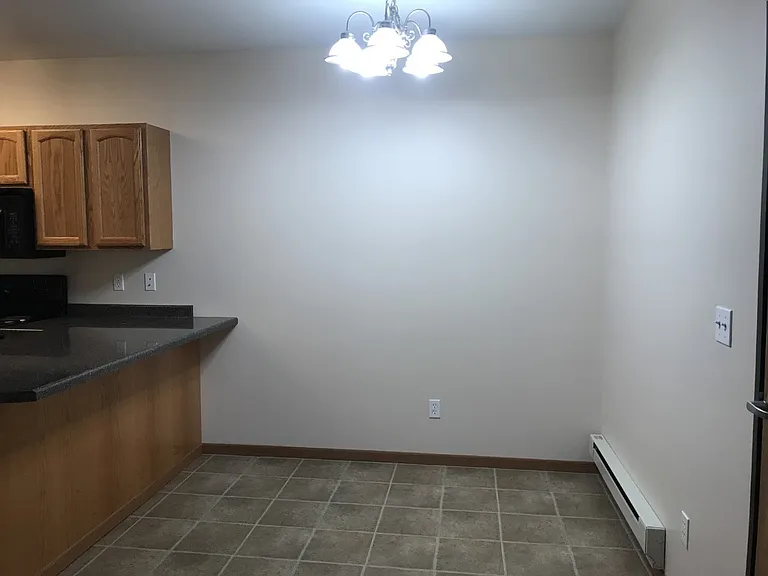 Apartments on Main - Live the Downtown Lifestyle — Photo 11