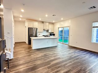 600 N Carriage Hill Dr #1122, Las Vegas, NV 89138