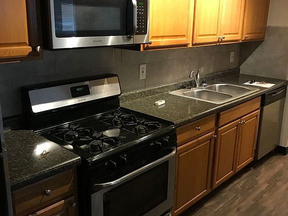 2nd image of 625 E 18th St #8859076