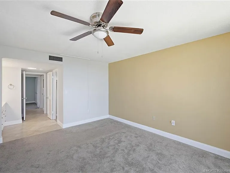 10410 S Ocean Dr #308 — Photo 24