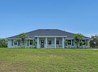 320 Buckskin St, Palm Bay, FL 32909