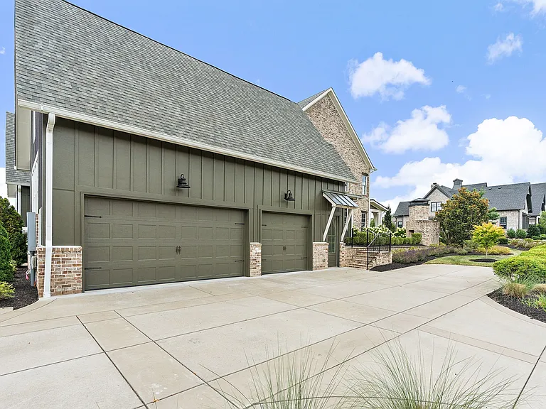 8808 Edgecomb Dr — Photo 58