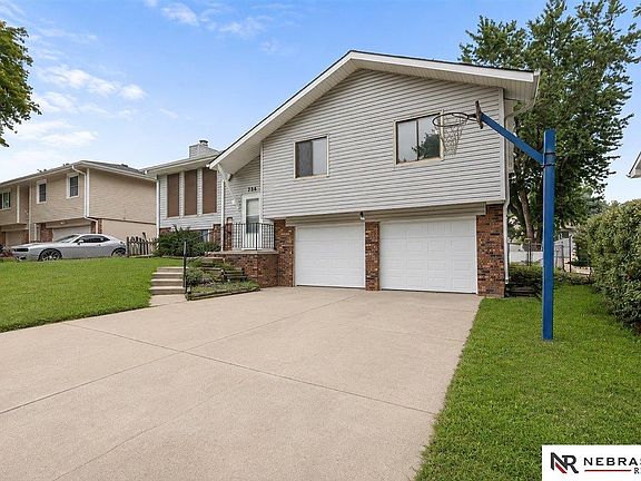 2nd image of 736 W Godfrey Dr