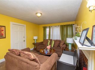 17 Kipling St, Providence, RI 02907