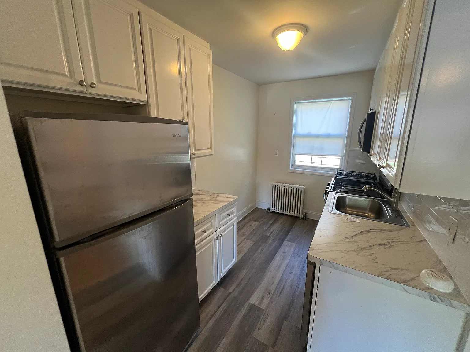 1 bed, 750 sqft, $2,299 — Photo 3
