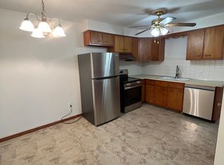 1300 Center Rd APT 2, Buffalo, NY 14224
