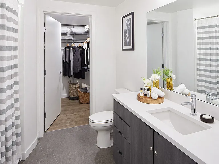 Two-Bedroom Bathroom with Walk-In Closet